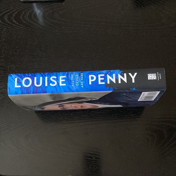 All the Devils Are Here
(Chief Inspector Armand Gamache #16) by Louise P… - Picture 7 of 8